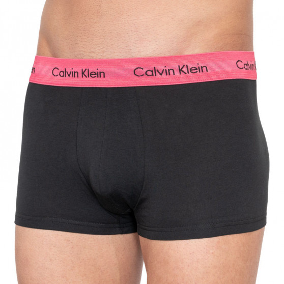 3PACK Calvin Klein miesten bokserit mustat (U2664G-FZH)