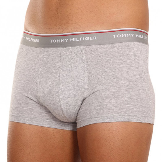 3PACK Tommy Hilfiger miesten bokserit moniväriset shortsit moniväriset (1U87903841 004)