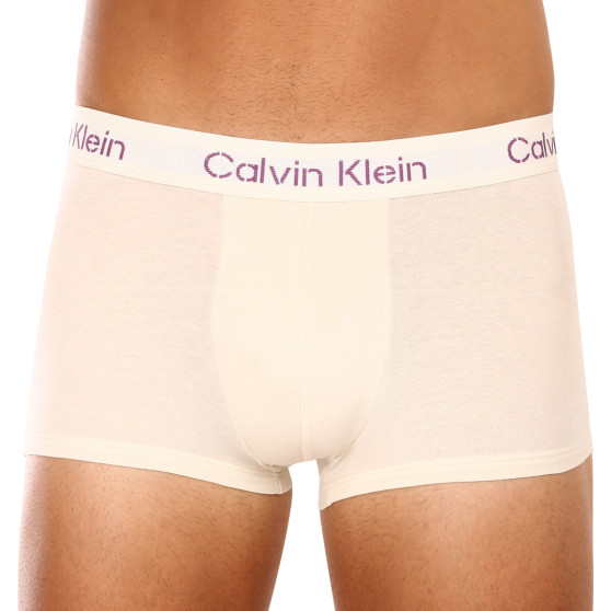 3PACK Calvin Klein miesten bokserit moniväriset shortsit moniväriset (NB3705A-FZ4)