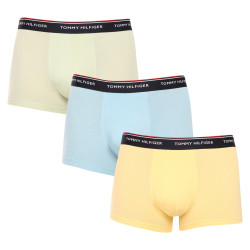 3PACK Tommy Hilfiger miesten bokserit moniväriset shortsit moniväriset (1U87903842 0ID)