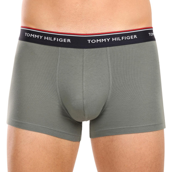 3PACK Tommy Hilfiger miesten bokserit moniväriset shortsit moniväriset (1U87903842 0XV)