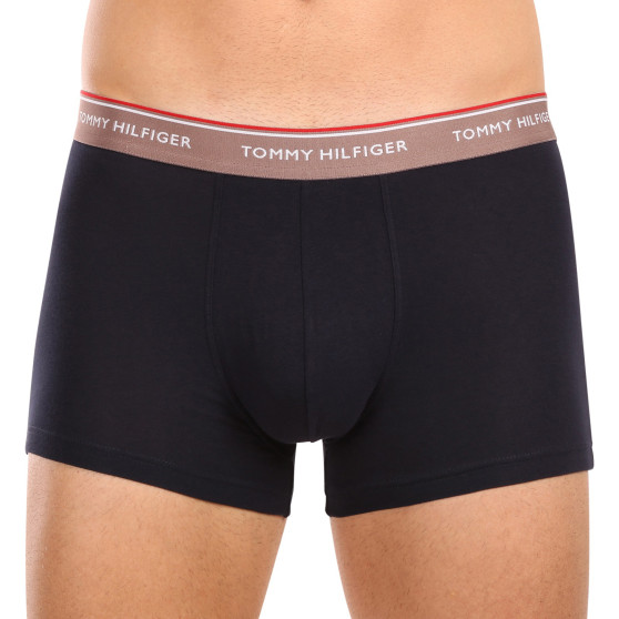 3PACK Tommy Hilfiger miesten bokserit tummansiniset shortsit (UM0UM01642 0R6)