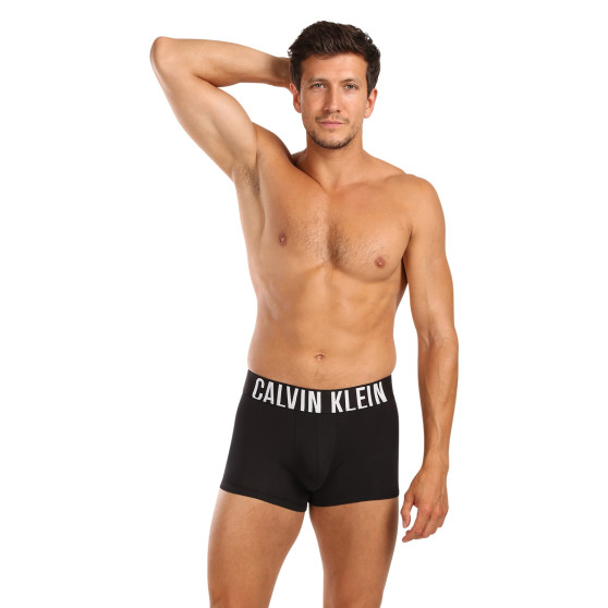 3PACK Calvin Klein miesten bokserit mustat (NB3608A-LXR)