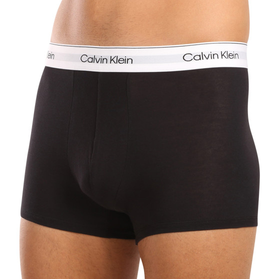 3PACK Calvin Klein miesten bokserit mustat (NB3963A-UB1)